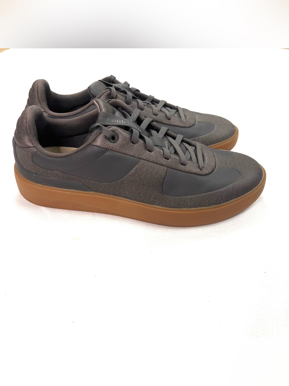 Lululemon Cityverse Mens Sneakers Grey Gum Sole Casual Shoes LM9AV8S Size 12